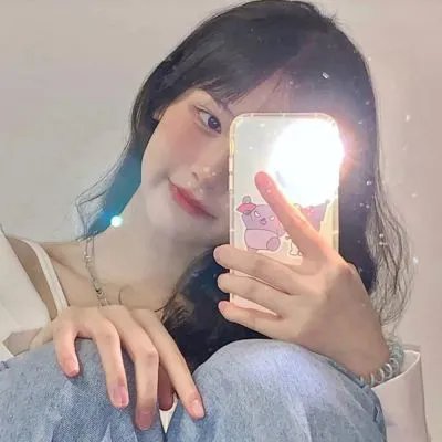 男人与婴儿海报